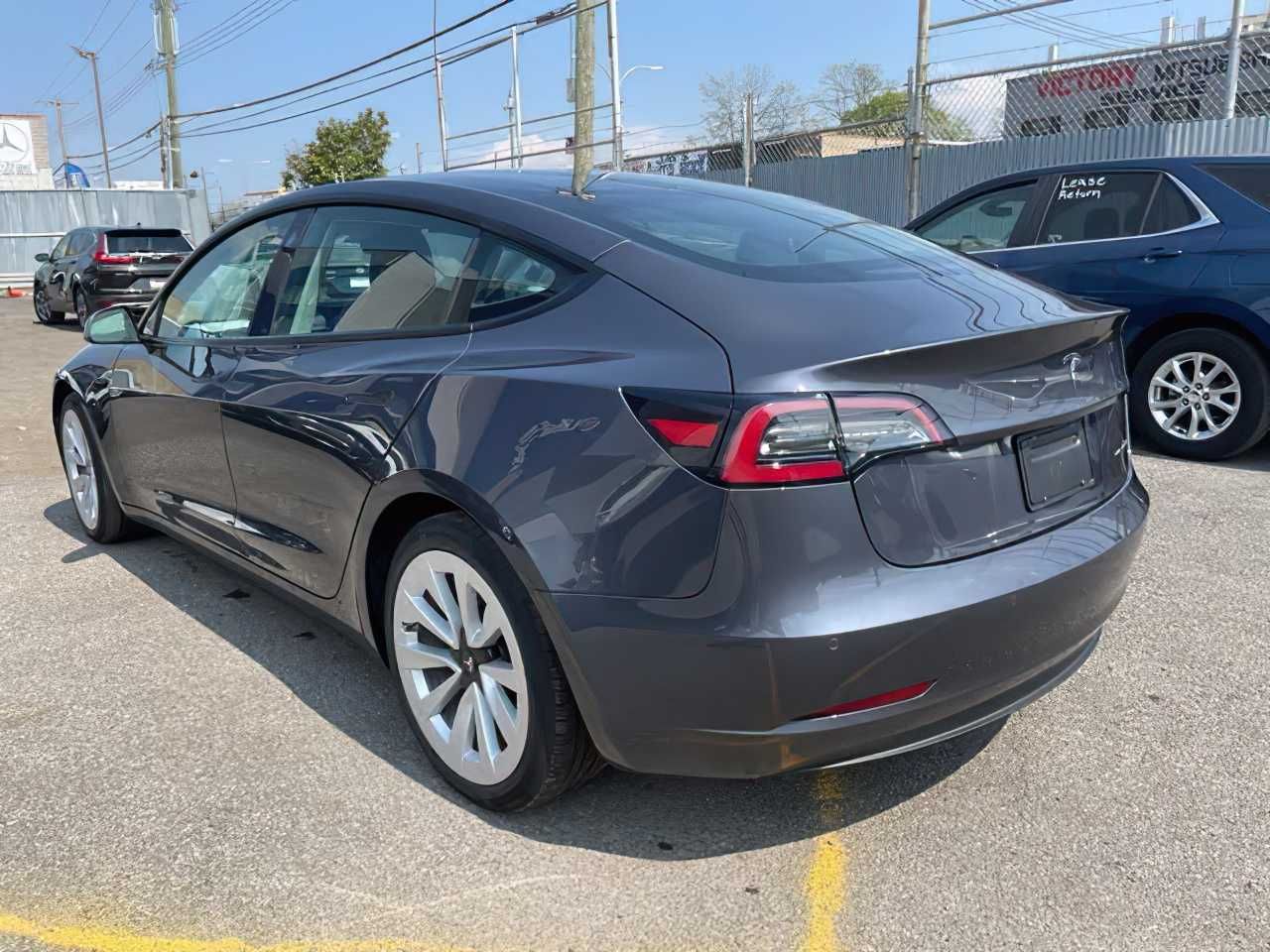 Tesla Model 3 2021