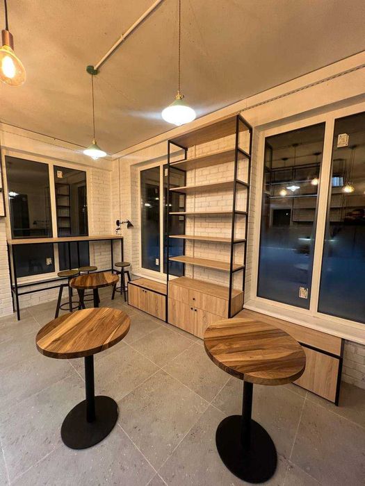 Мебель для кофеен/кафе/баров в стиле лофт/столы/стеллажи/барные зоны