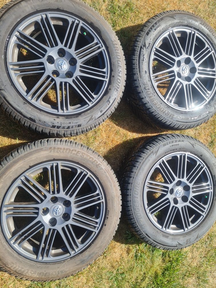 Toyota rav4 felgi z oponami I czujnikami  235/55r18
