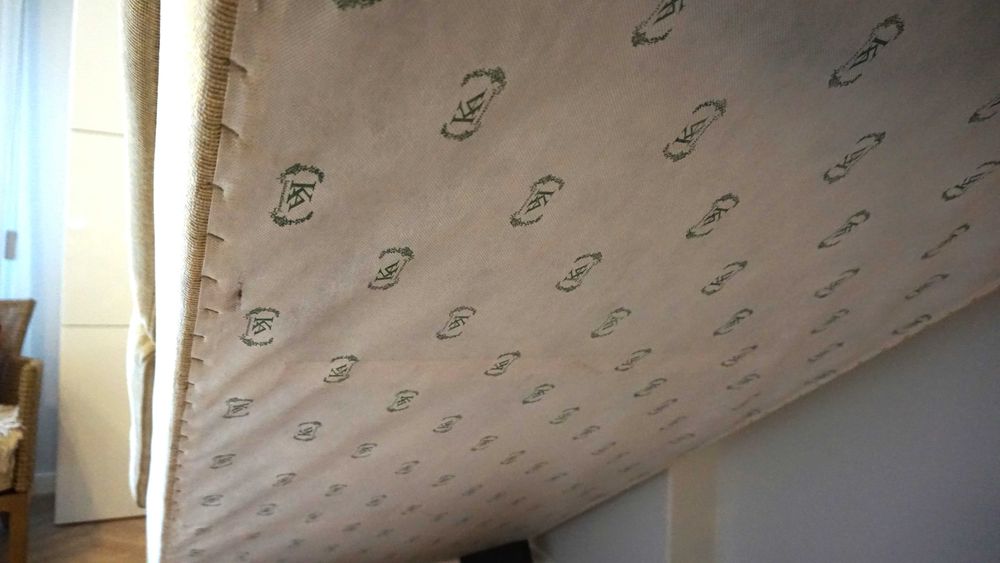 Bom Sofá da marca KA - Kilo Americano