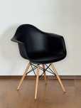 Krzesło czarne Eames replica używane 3 szt