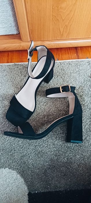 Sandałki rozm. 40 damskie DeeZee