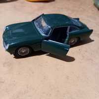 Машинка Aston Martin,  1:38,China, металл,ик1