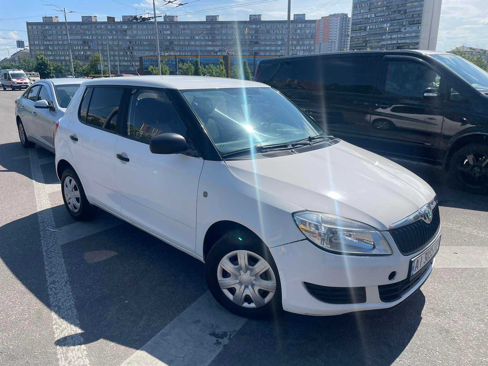 Оренда Skoda Fabia. Аренда с правом выкупа. Прокат автомобіля