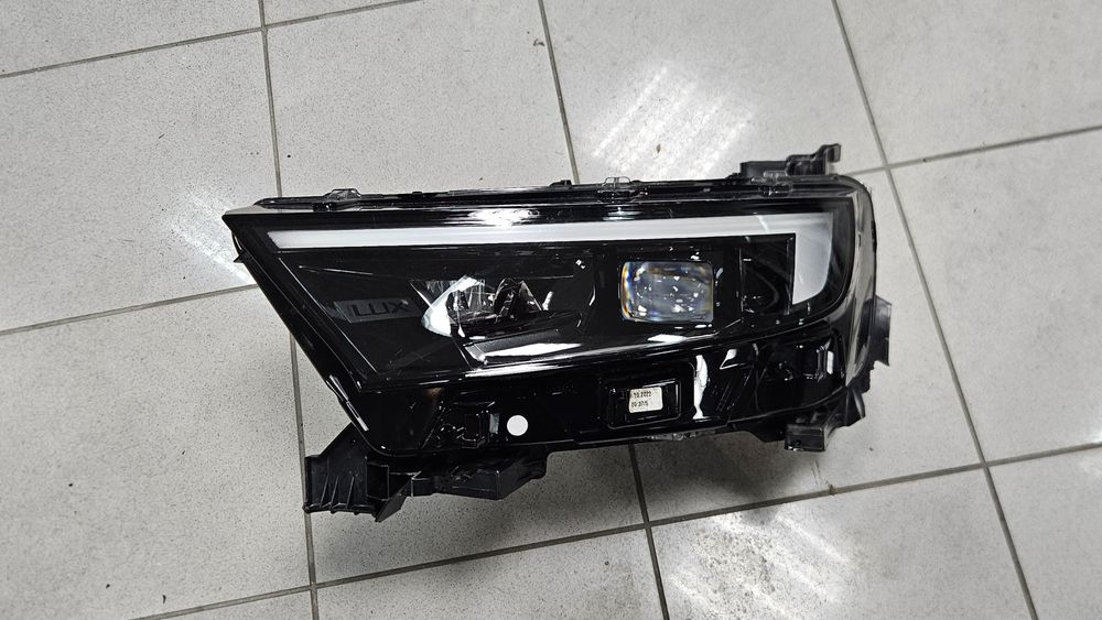 Reflektor lewy przód Opel Mokka B IntelliLux LED Lampa Matrix