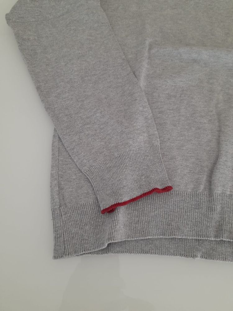 Camisola cinzenta gola V rapaz 13/14 Zara