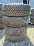 Komplet opon zimowych 205/60 R16 Kumho