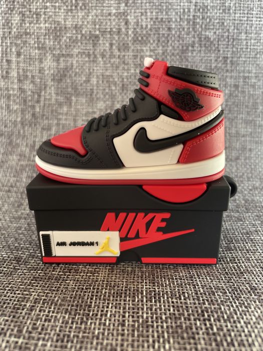 Силиконовый чехол для наушников AirPods Pro/Pro 2 и AirPods 3