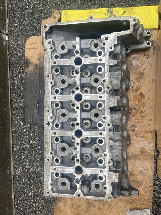 Головка блока та клапанна кришка BMW N47D20A