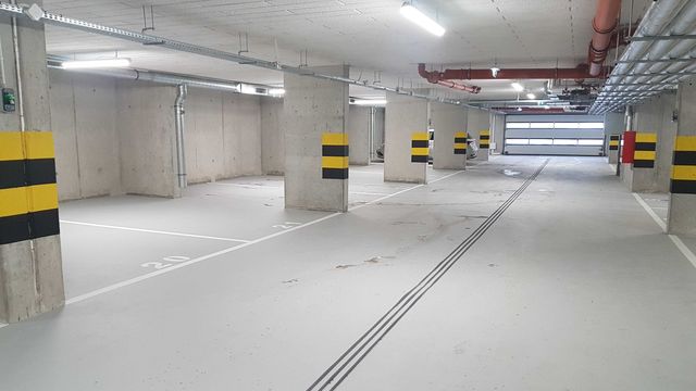 GARAŻ Podziemny Miejsce parkingowe Podziemne Miejsc postojowe Żyrardów