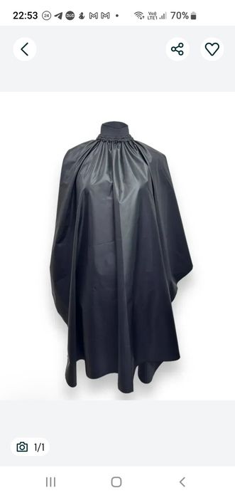 Однотонный парикмахерский пеньюар-накидка для клиента.