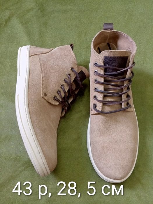 Ботинки в ідеальному стані