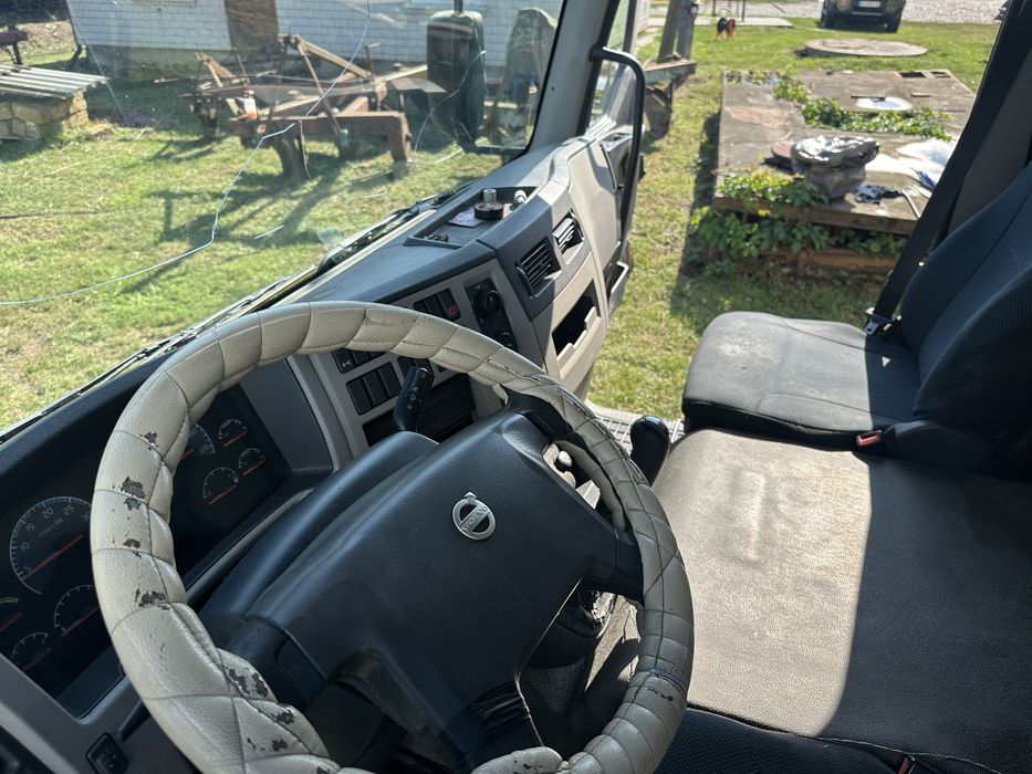 Volvo Fl240 тентований