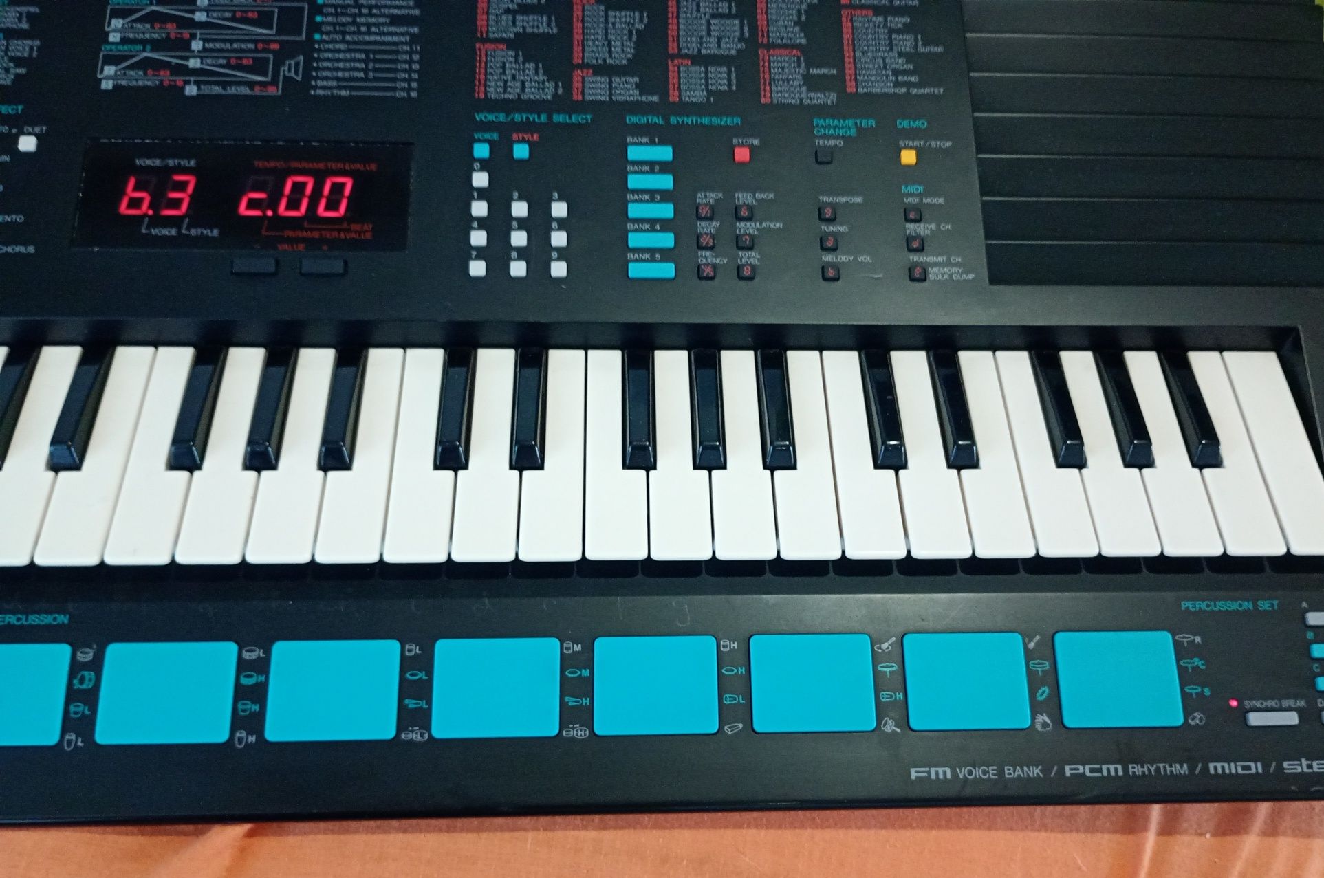 Синтезатор Yamaha PSS-780