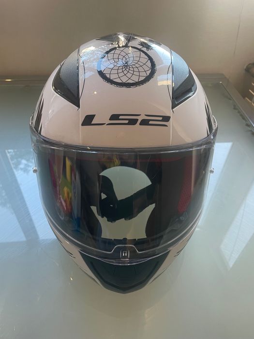 Шолом італійського бренду