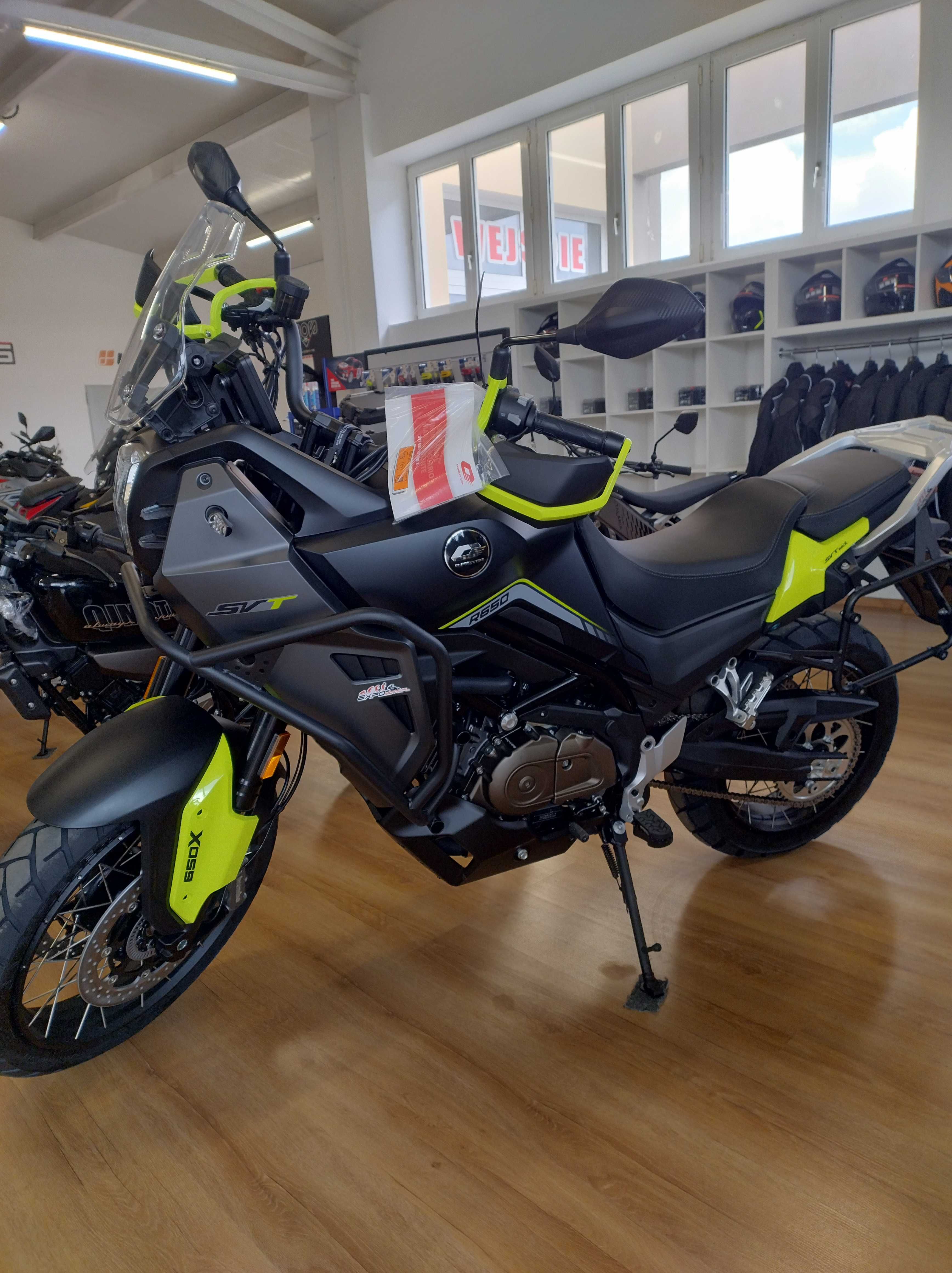 Nowy Motocykl QJMotorSVT650X+KUFRY+KASK*VAT23%*RATY*Trans.do150km