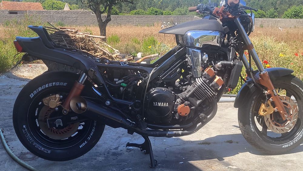Vendo FZX 750 unica