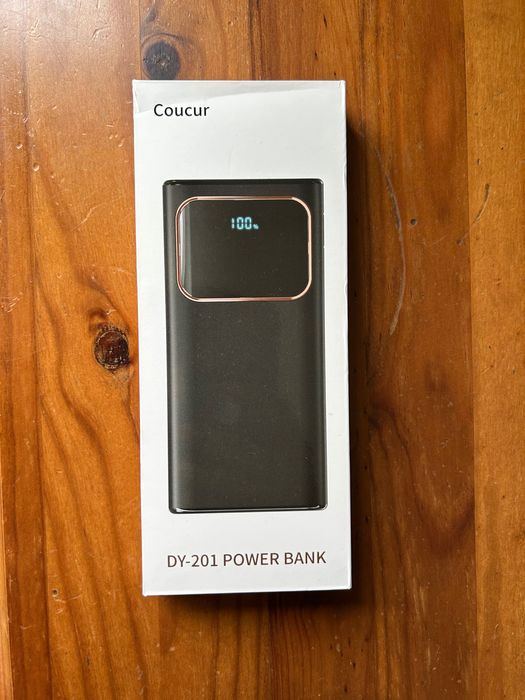 Coucur Power Bank 10000mAh – Carregamento Rápido + Ecrã LED