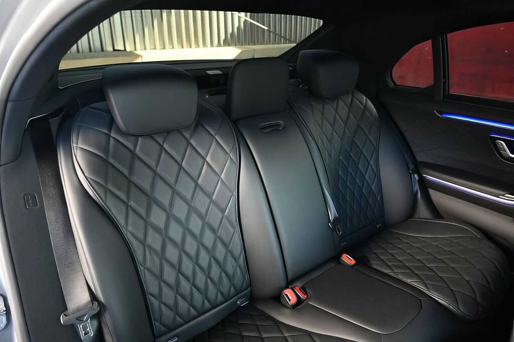 Mercedes-Benz S-Class      2024