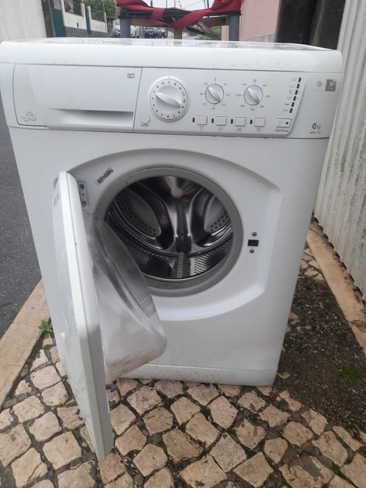 maquina de roupa Ariston 7 quilos 1200 rpm