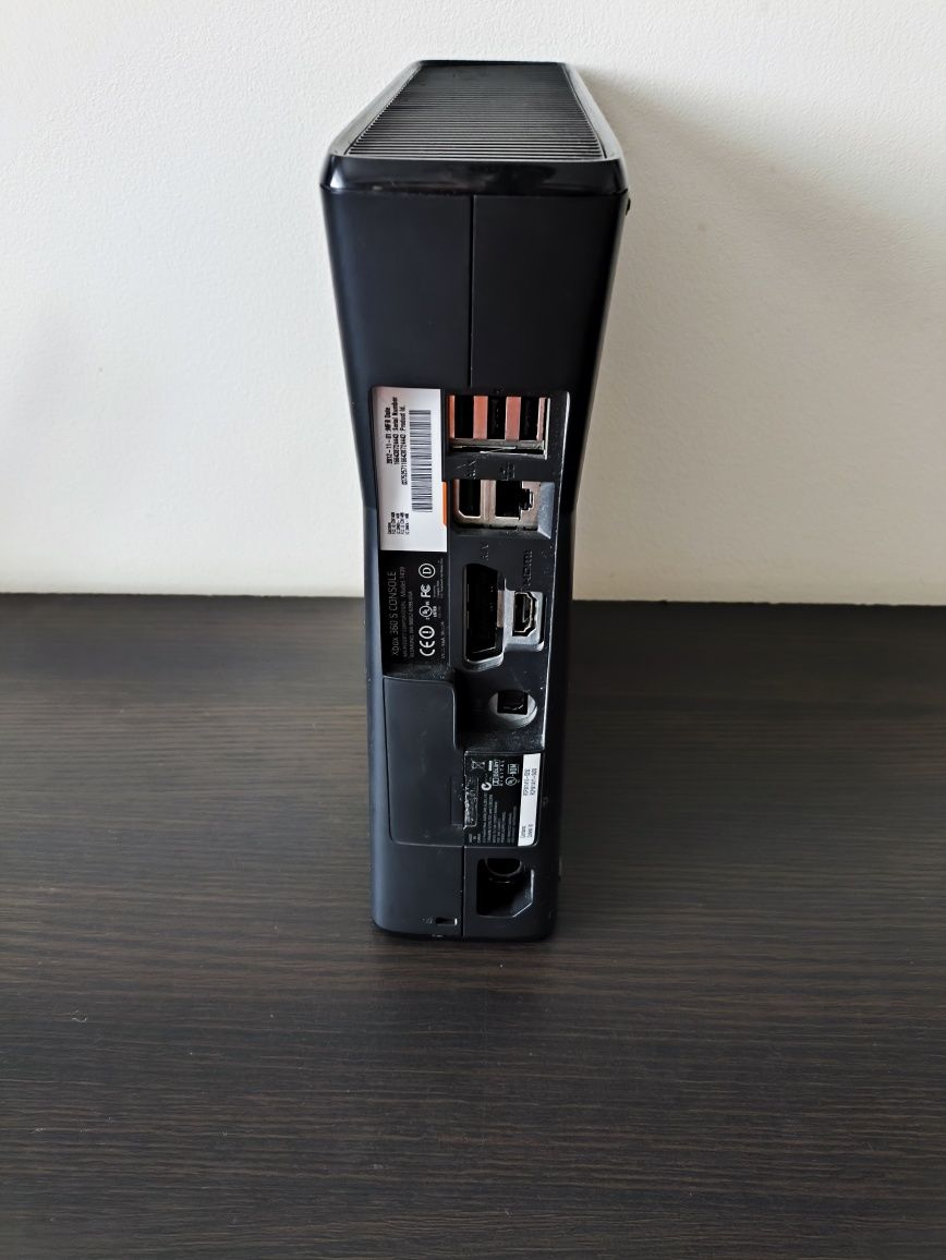 Xbox 360 S. 67 игар