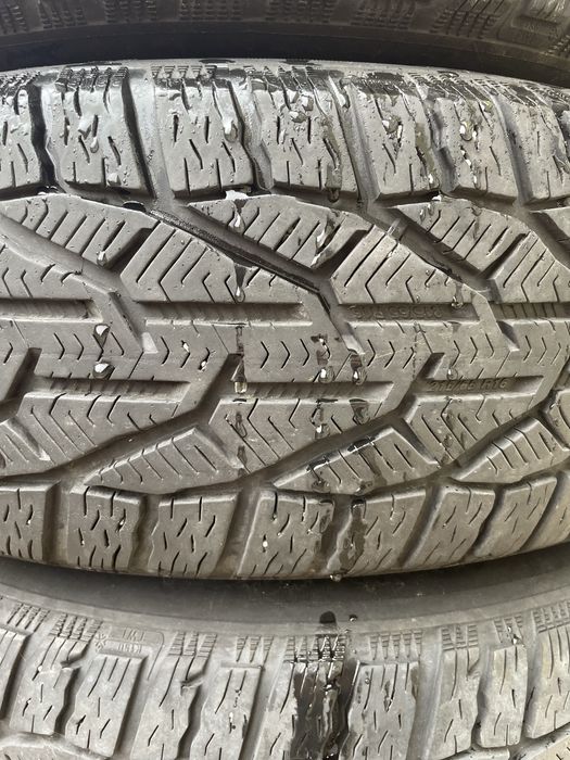 Зимова гума Strial winter 215/65 R16
