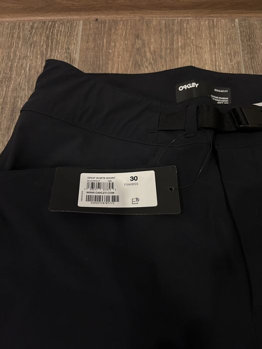 Велосипедные шорты OAKLEY