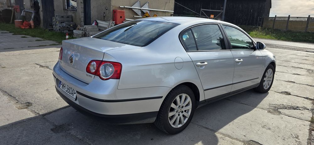 VW Passat sedan 2009r 2.0 diesel