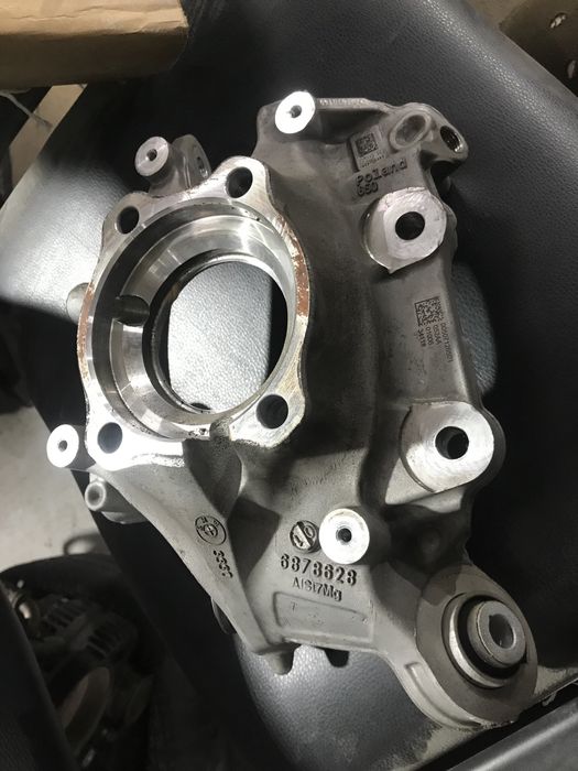 Цапфа кулак Toyota Supra, bmw z4 g29. 6878628