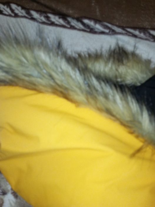 Зимова куртка для підлітка