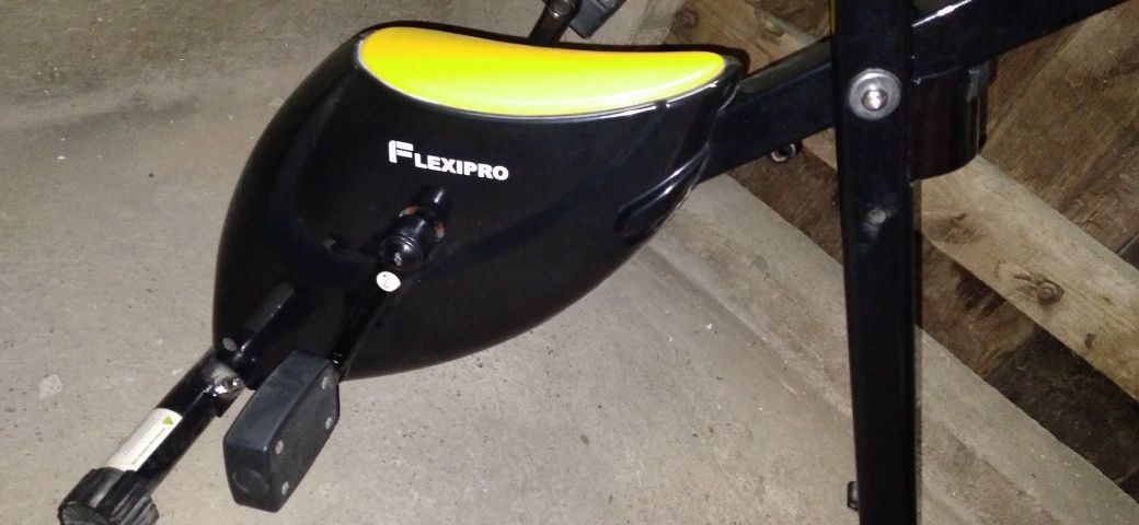 Rower treningowy stacjonarny FLEXIPRO stan BDB