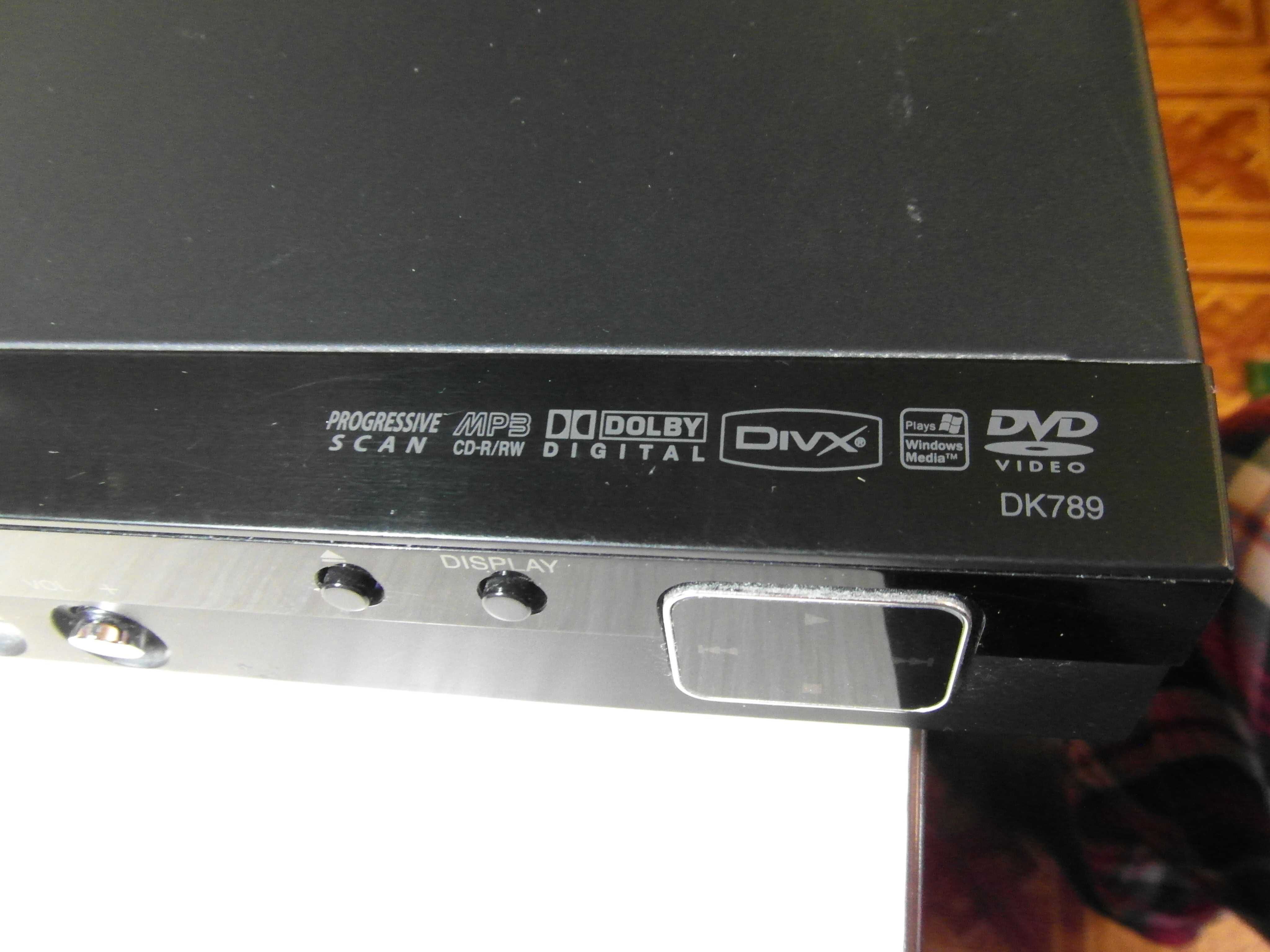 DVD плеер LG мод. DK-789 c караоке