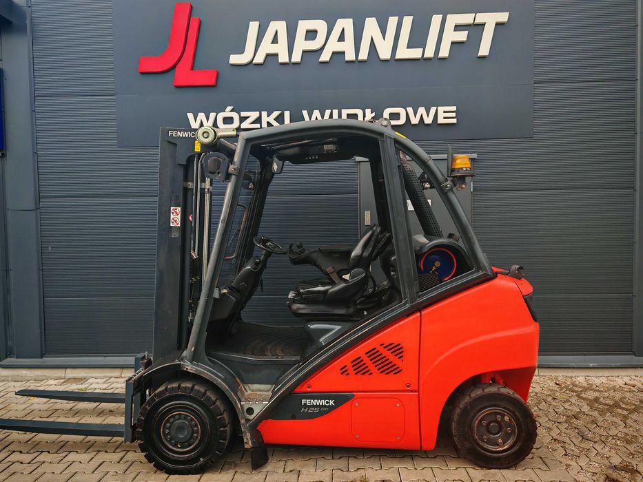 Wózek widłowy LINDE H25T-02, 2500 kg, LPG, Triplex