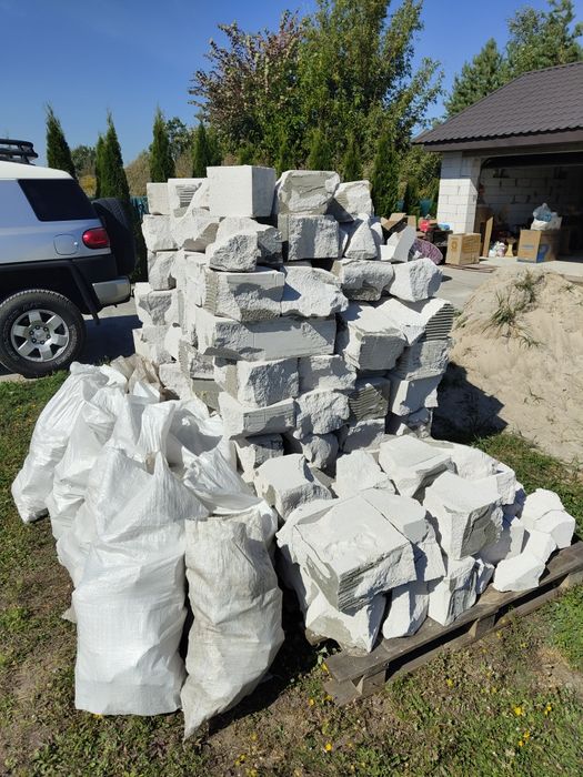 Демонтований газоблок