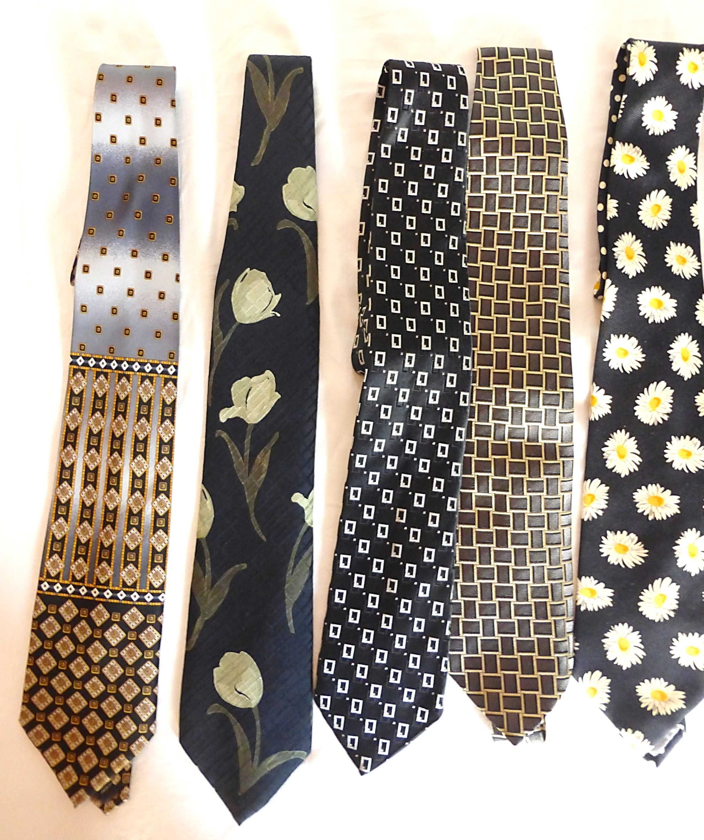 gravatas novas várias marcas formatos e cores.