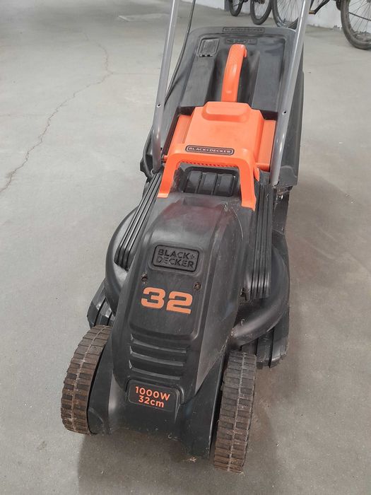 Corta relvas black & decker