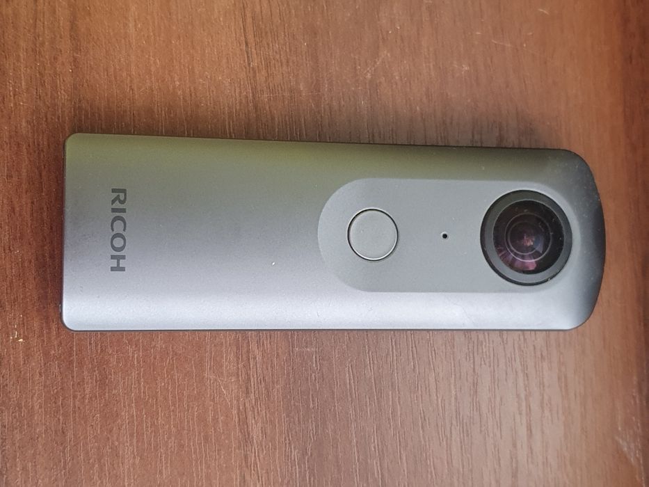 Камера 360 Ricoh Theta V