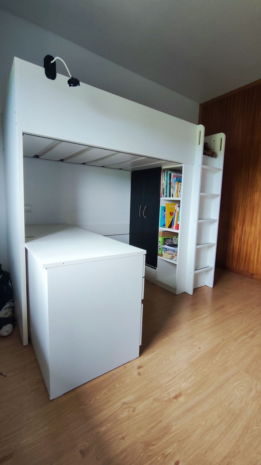 Beliche ikea com secretária