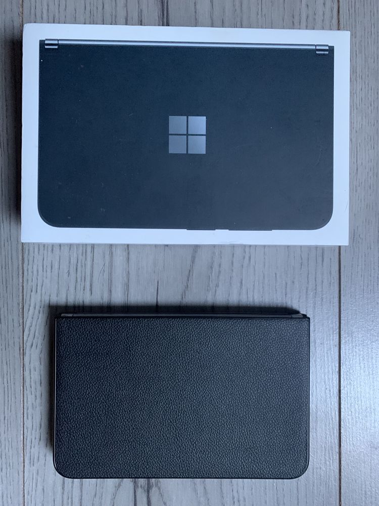 Maicrosoft surface duo 2