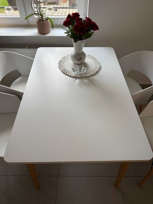 biały stół prostokatny skandynawski 120x80 stan bardzo  dobry