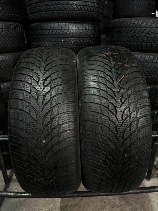 Nokian 225/55/17 пара щимрих шин