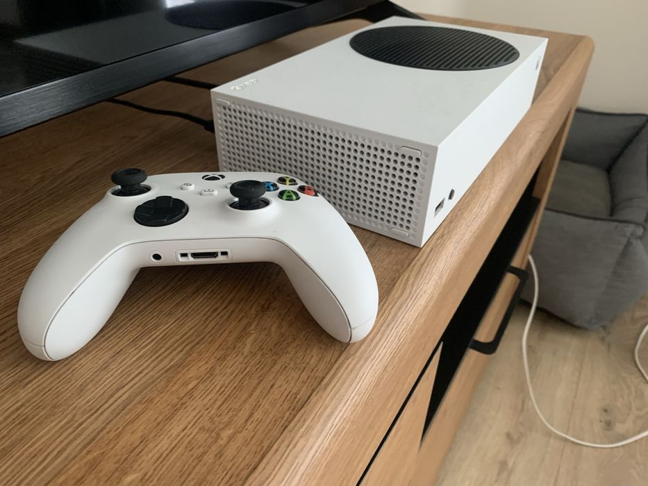 Xbox Series S + Pad + okablowanie