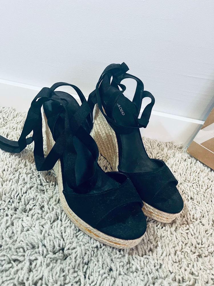 Even&odd espadryle na koturnie czarne sandalki 38