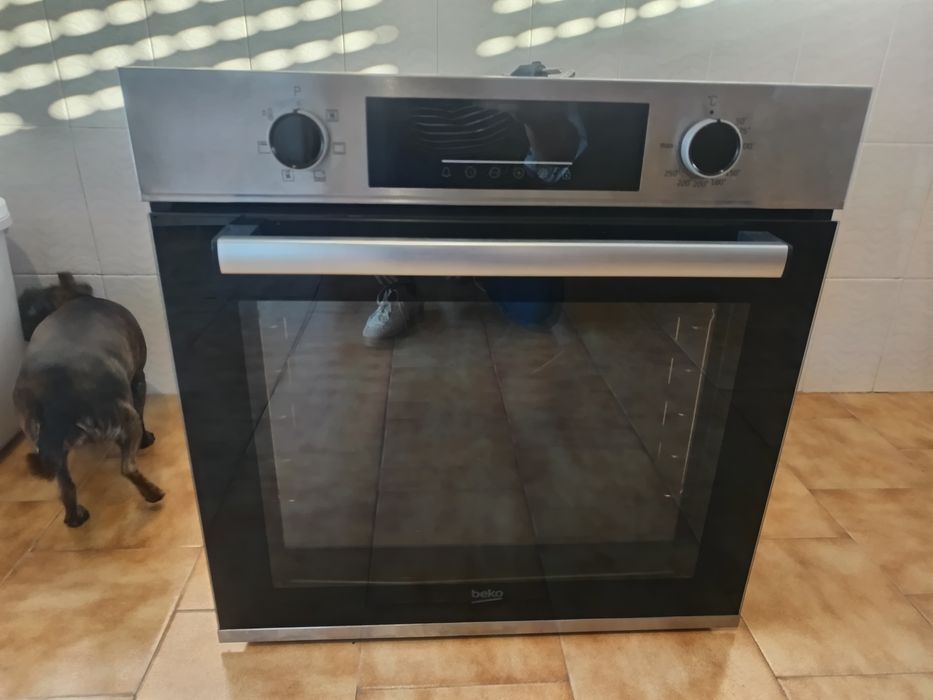 Forno beko como novo