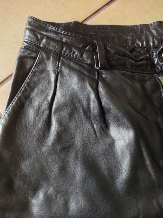 Made in spain spodnie cygaretki z naturalnej skóry XS s