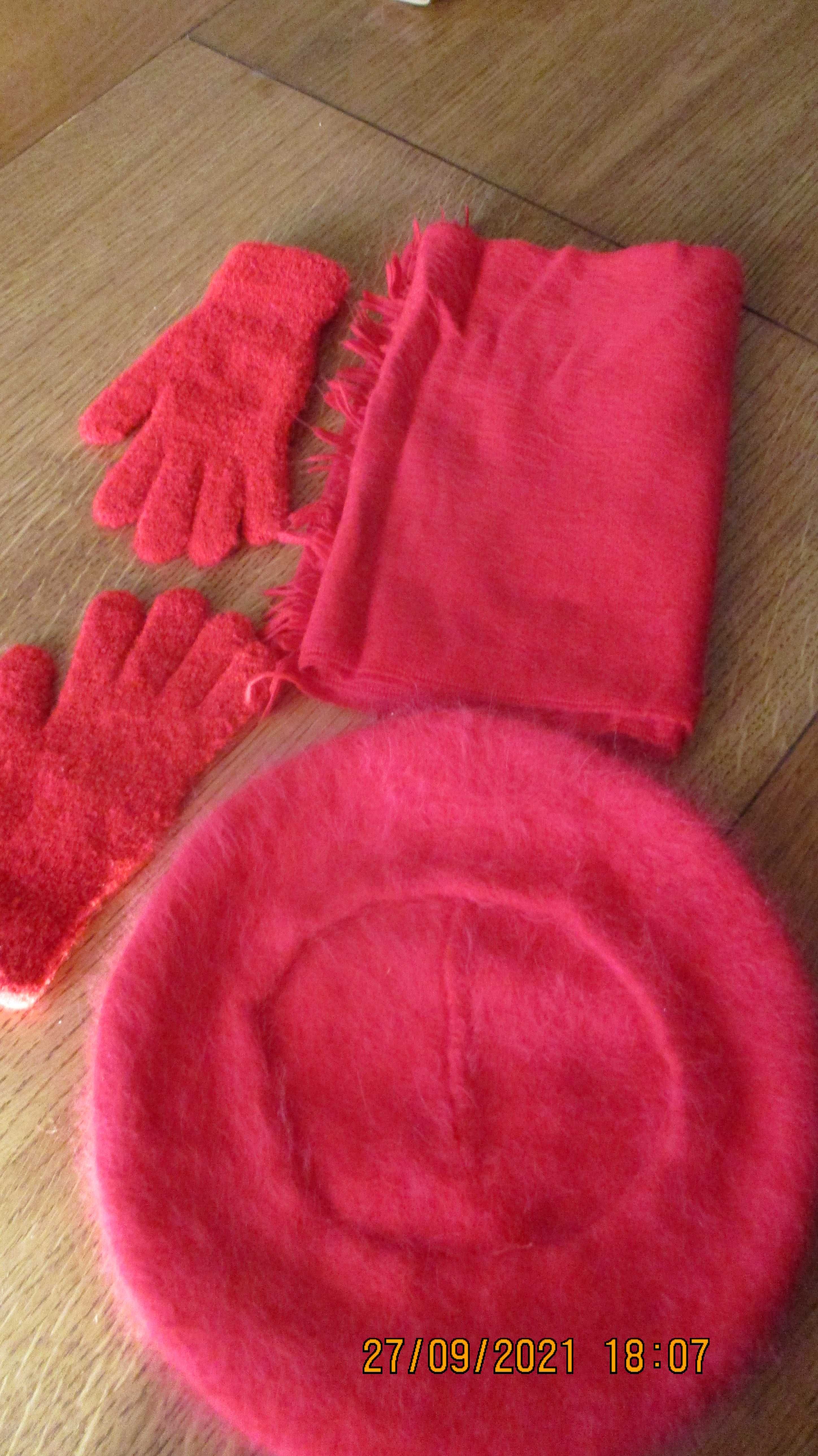 komplet beret,szalik,rękawiczki