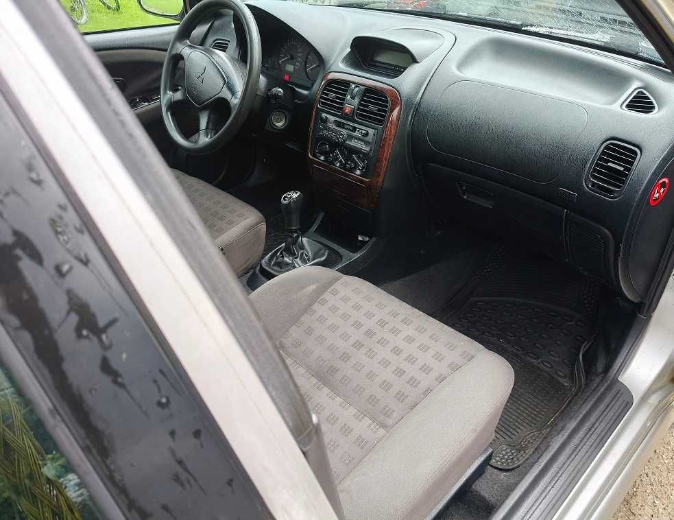 BaRDZO Zadbana Carisma 1.8GDI tylko 2 wł Klima Ocynk bez rdzy okazja