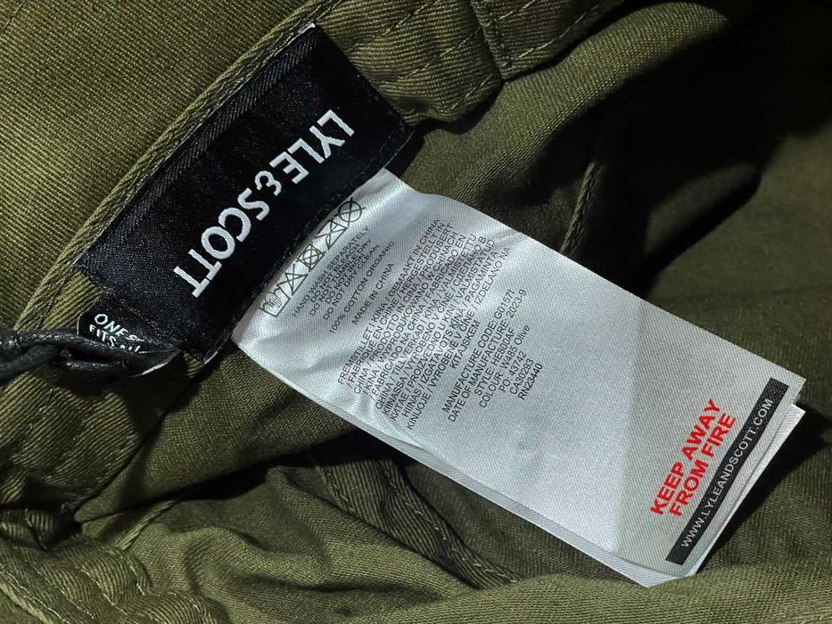 Lyle & Scott Embroidered Script Logo Olive панама панамка оригінал