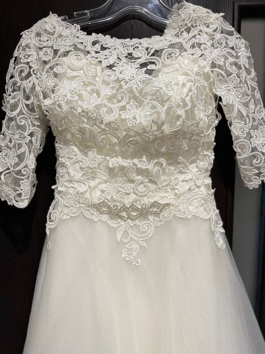 Suknia ślubna koronkowa + tiulowy długi welon