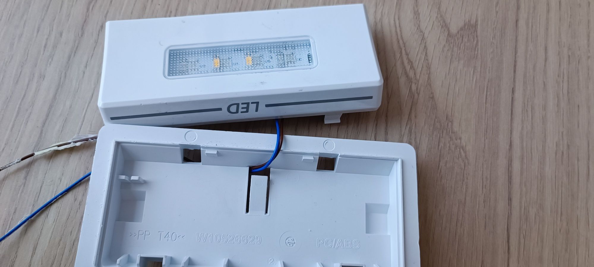 Lampka LED do lodówki Whirlpool WBA